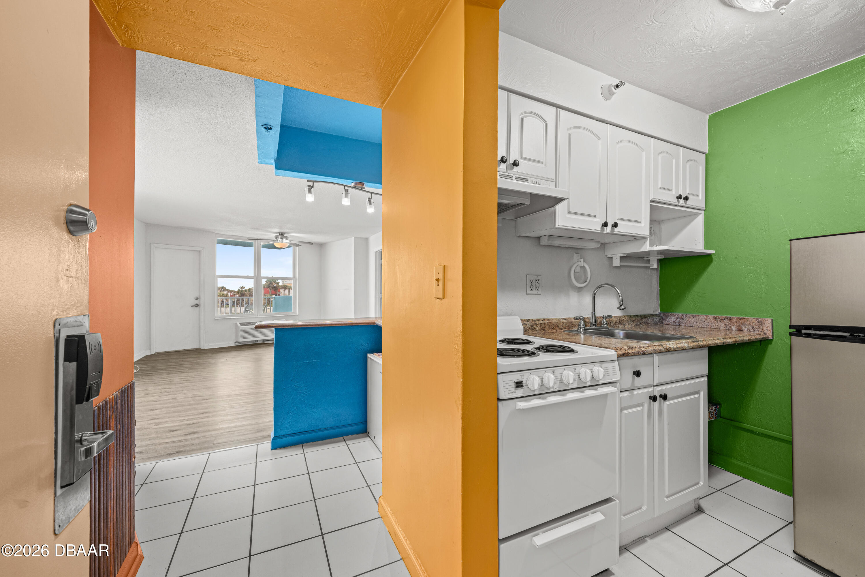 313 S Atlantic Avenue