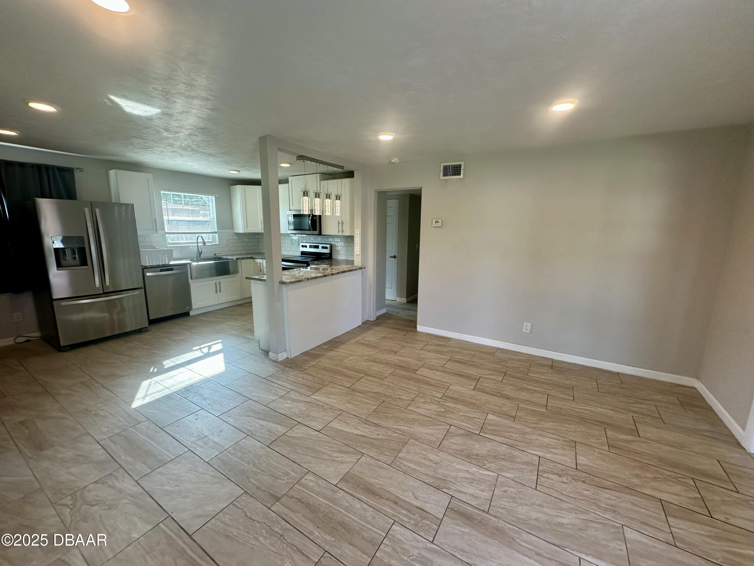 705 Largo Way
