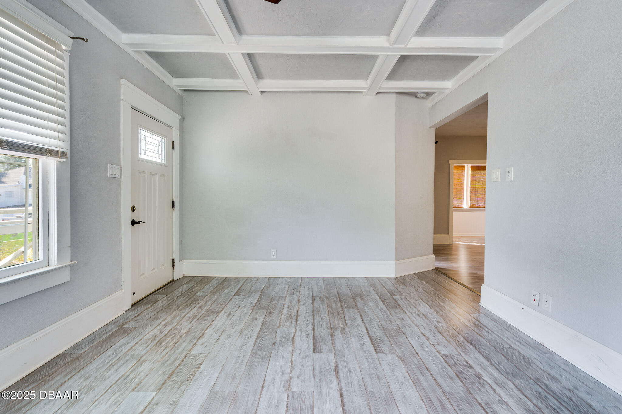 203 N Oleander Avenue