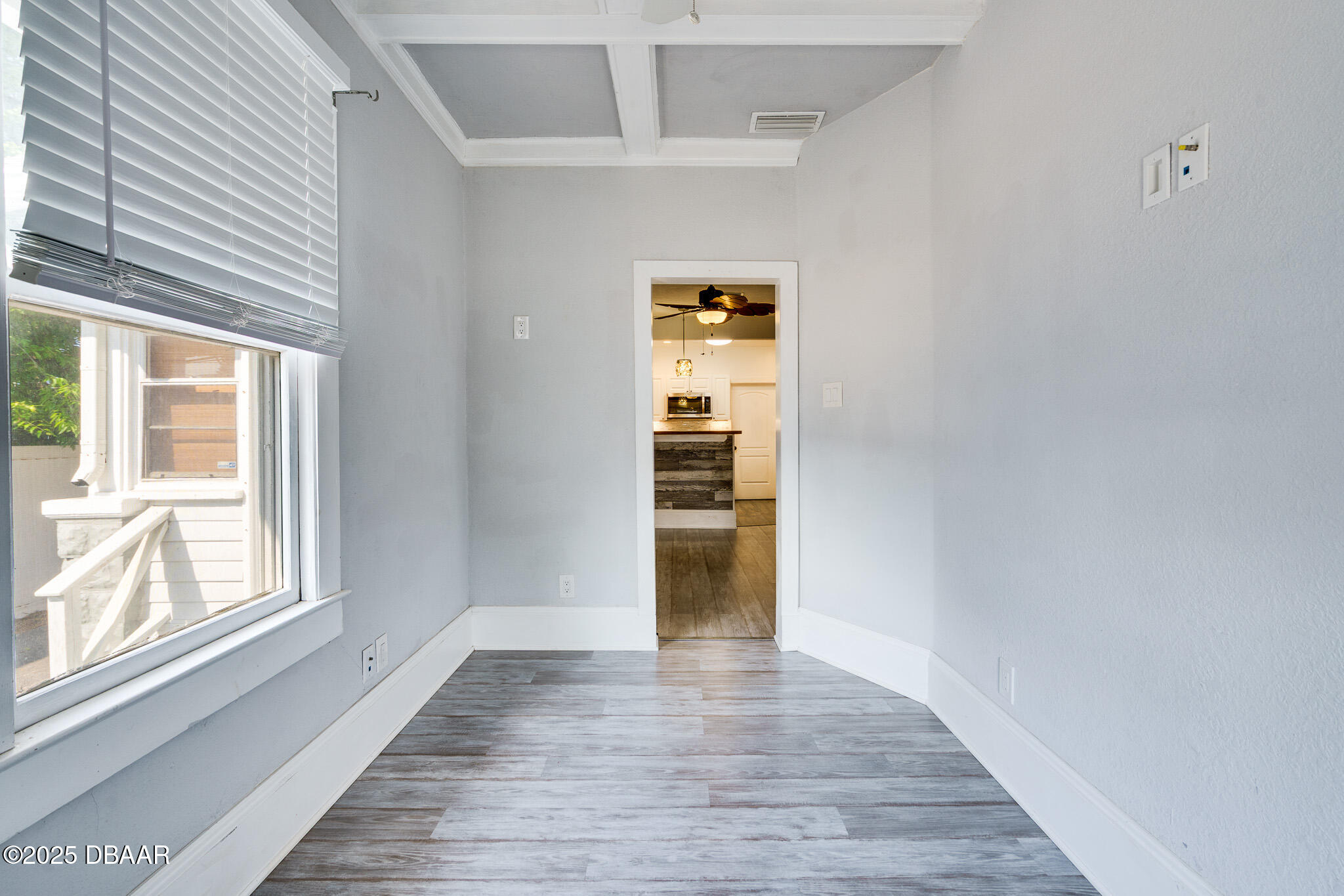 203 N Oleander Avenue