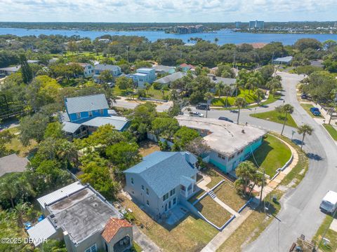 A home in Daytona Beach