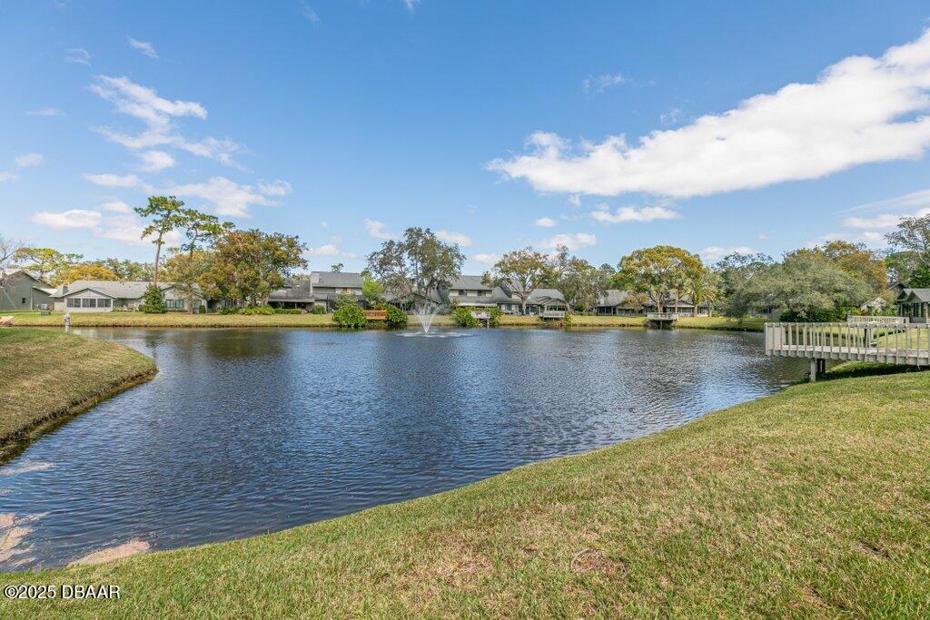 195 Deer Lake Circle