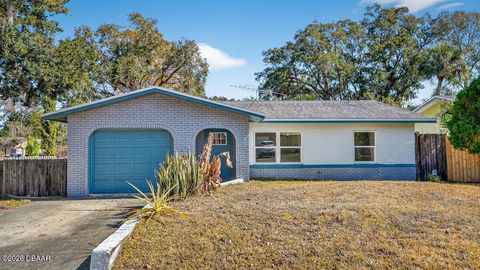 1901 Donald Place Daytona Beach FL 32119