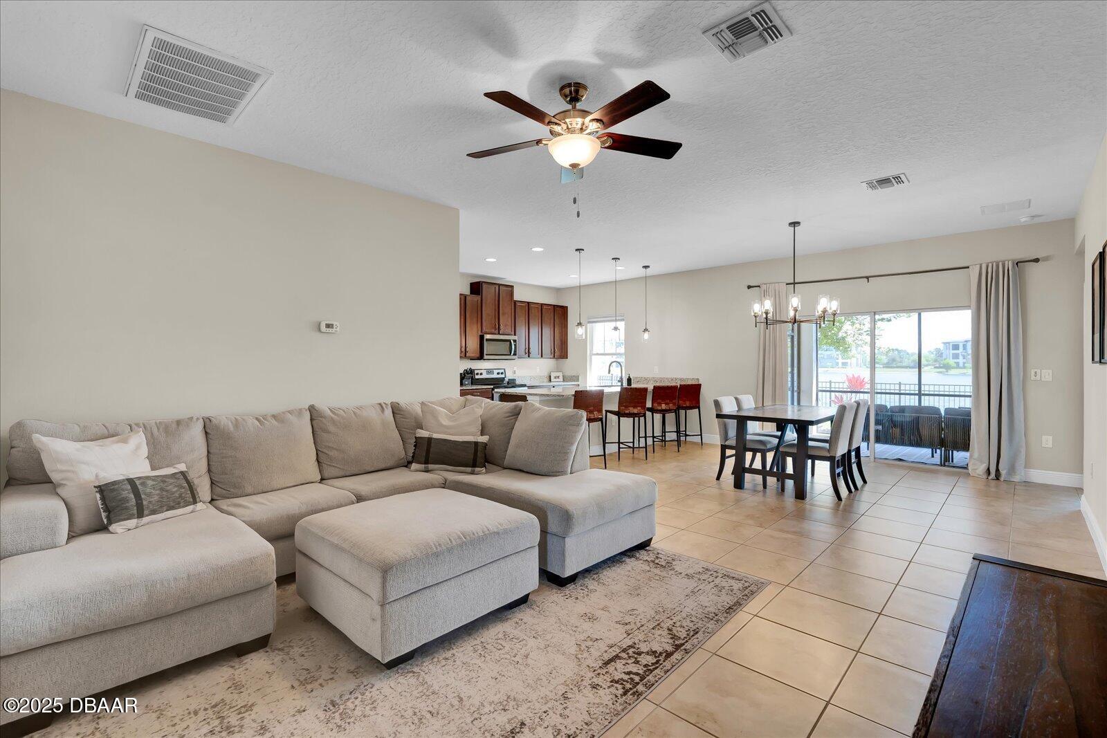 Port Orange, Florida 32128, United States, 3 Bedrooms Bedrooms, ,2 BathroomsBathrooms,Residential,Active,100757