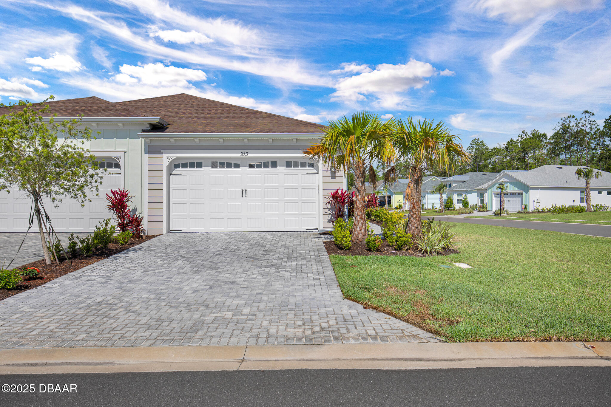 913 Bama Breeze Drive