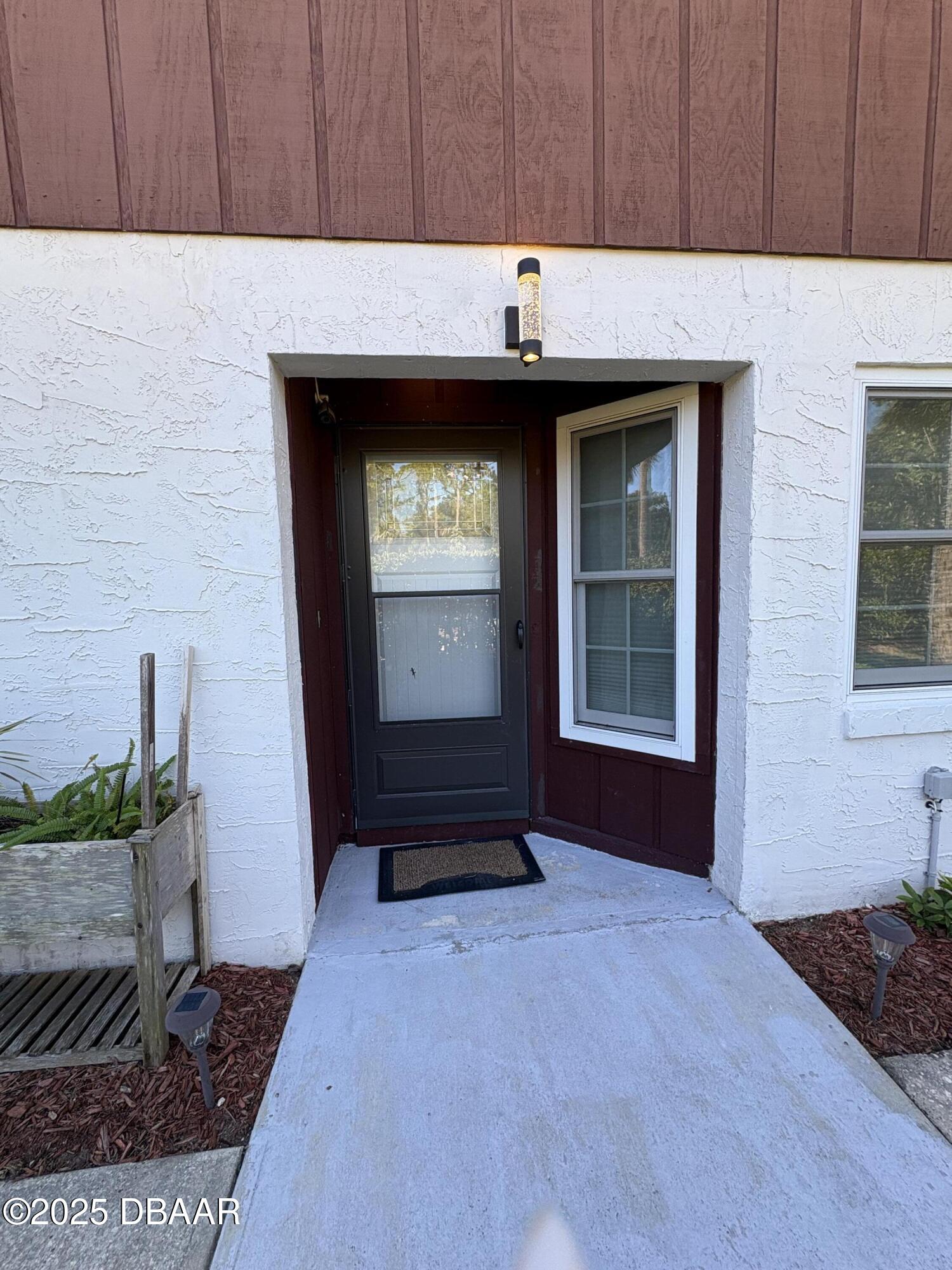 901 Stonybrook Circle