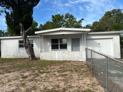 1014 Berkshire Road Daytona Beach FL 32117