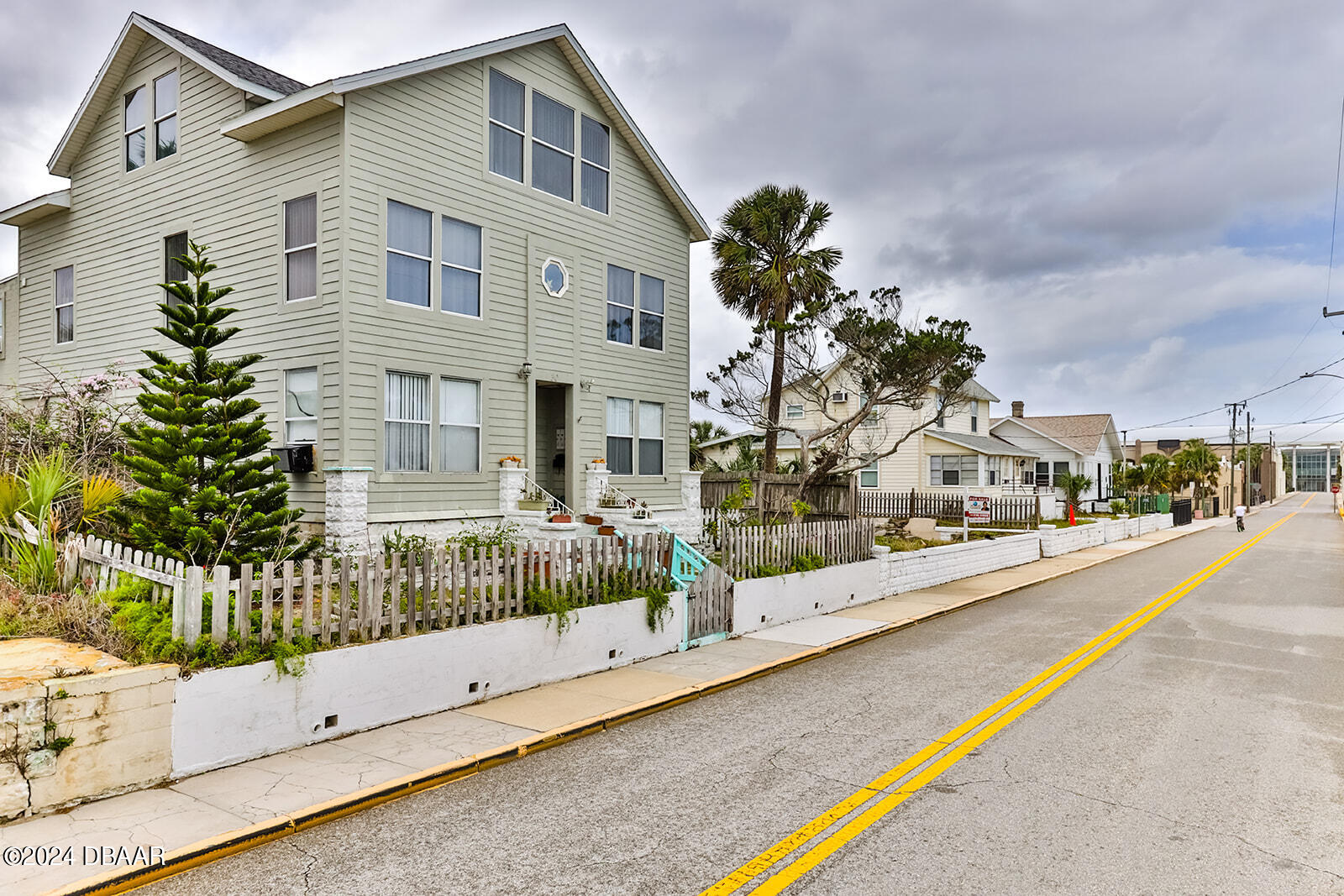 30 S Grandview Avenue