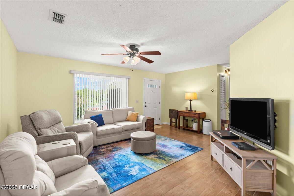 761 W 9th Street