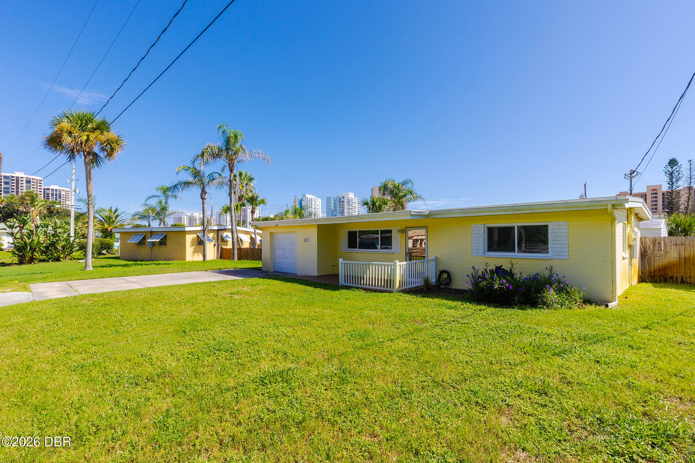 3105 La Paloma Avenue