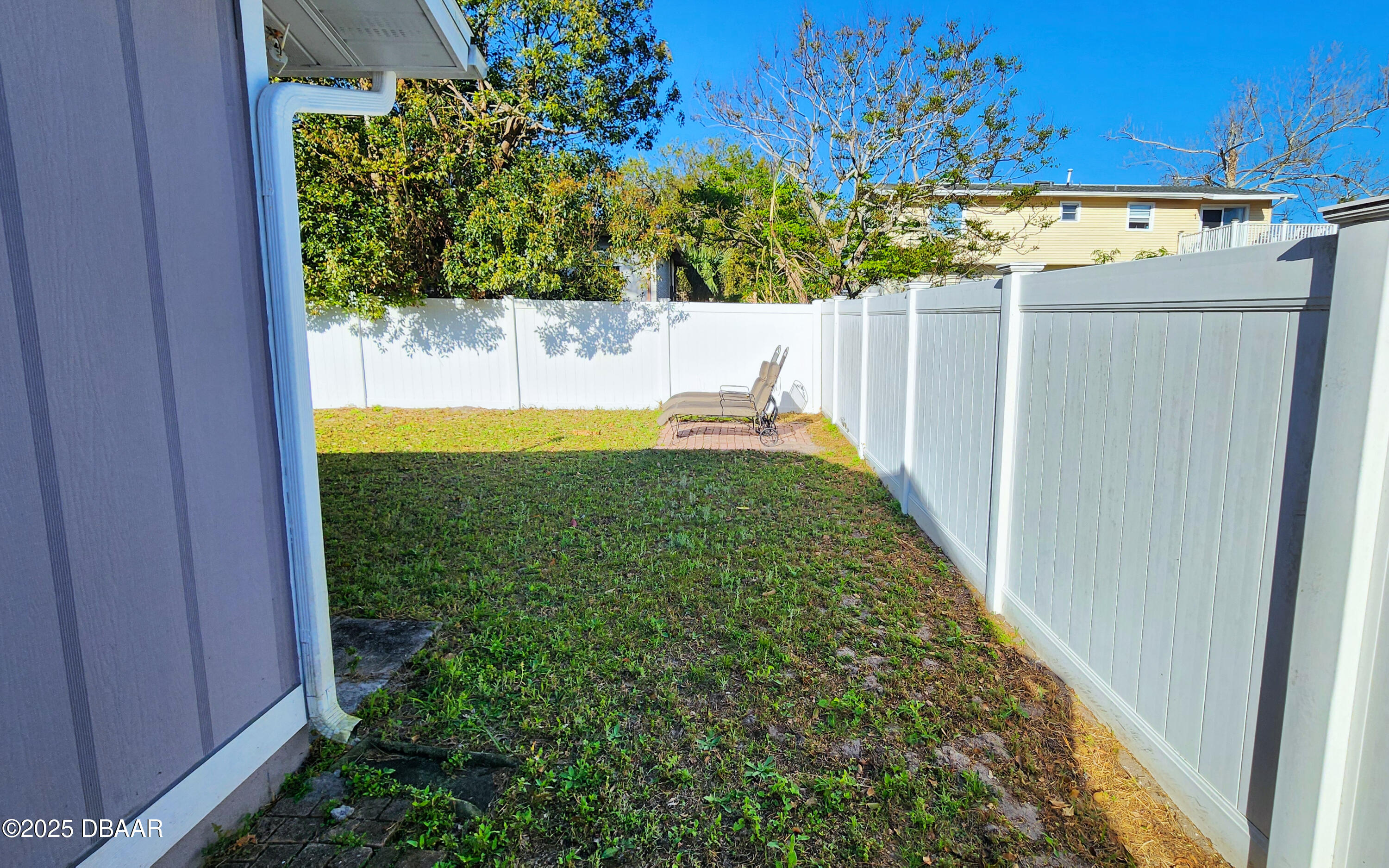 1659 E Shangri La Drive