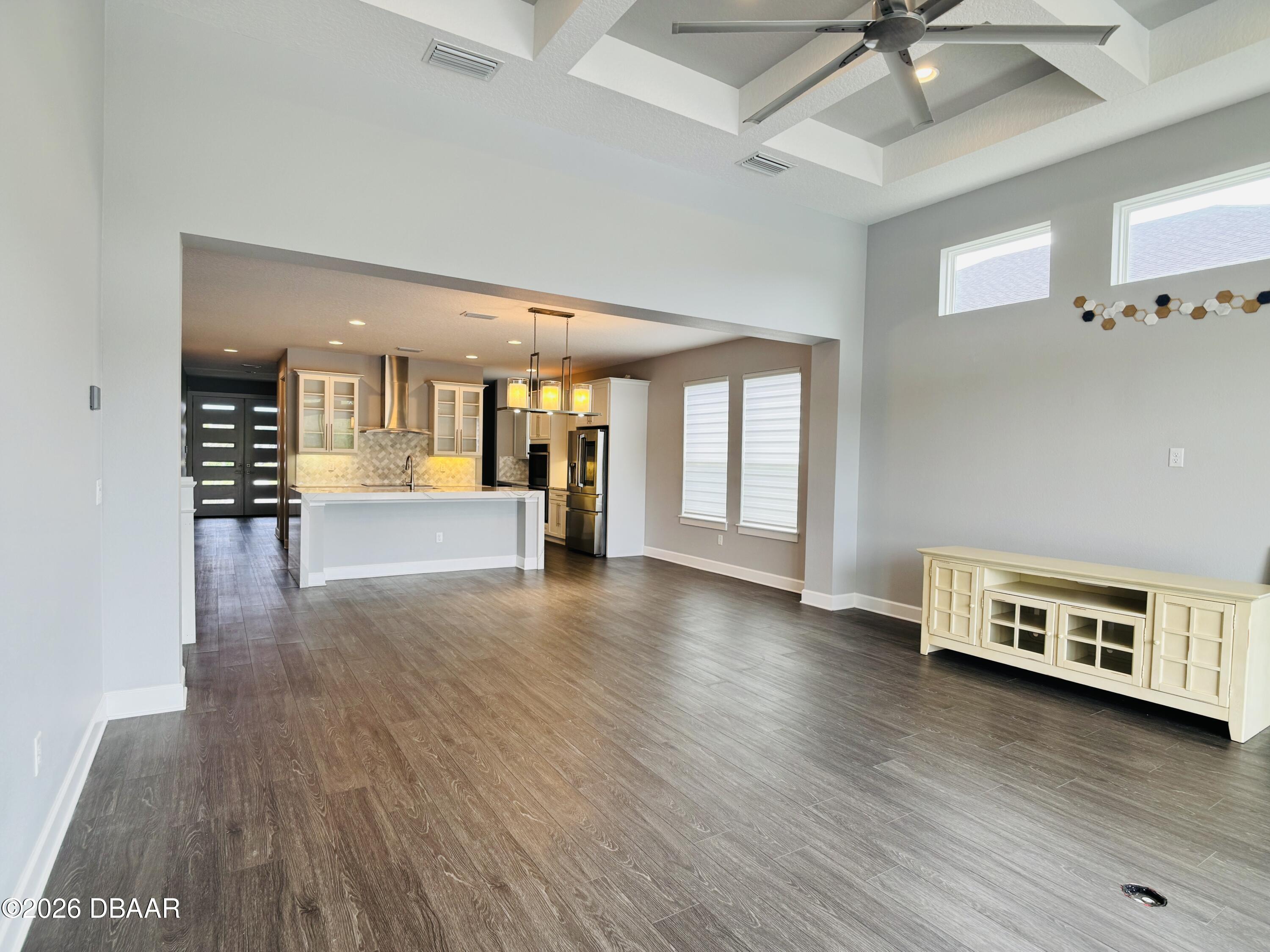 672 Mosaic Boulevard