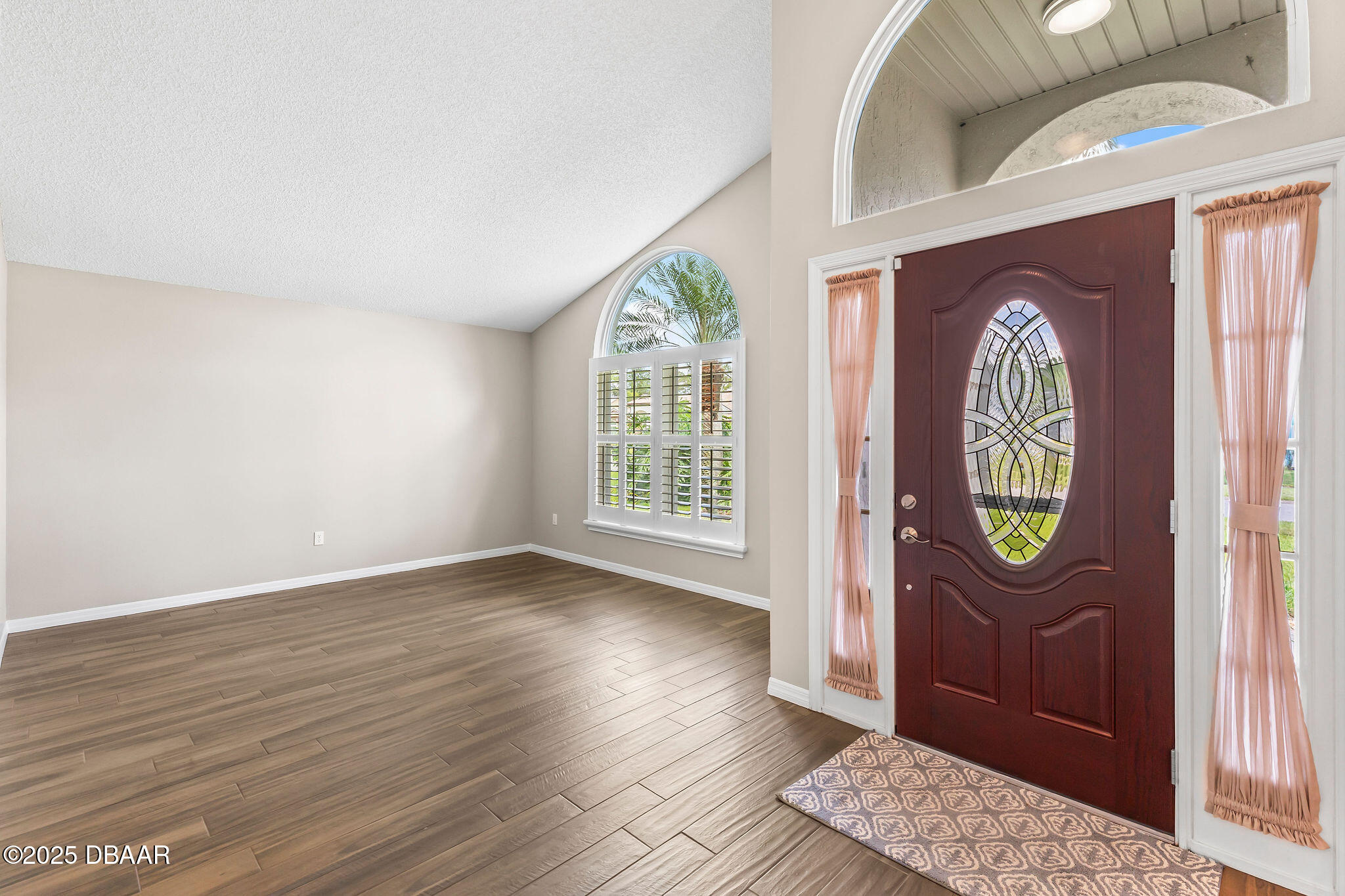 1385 Surrey Park Drive