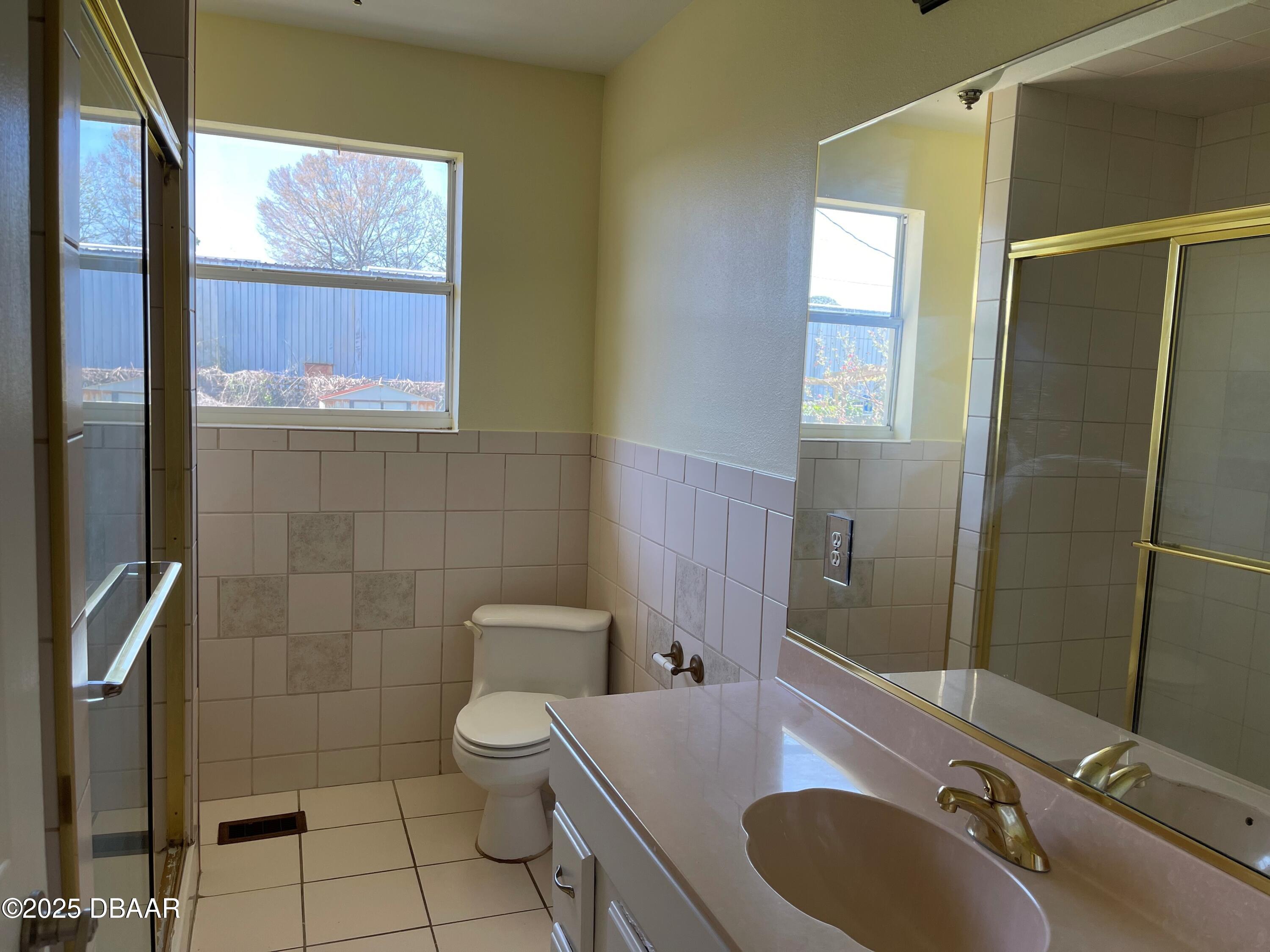 660 S Ridgewood Avenue