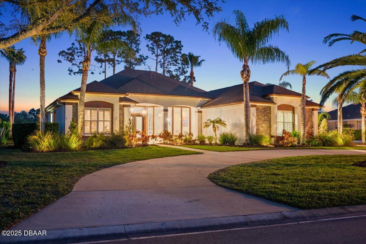 1305 Dovercourt Lane