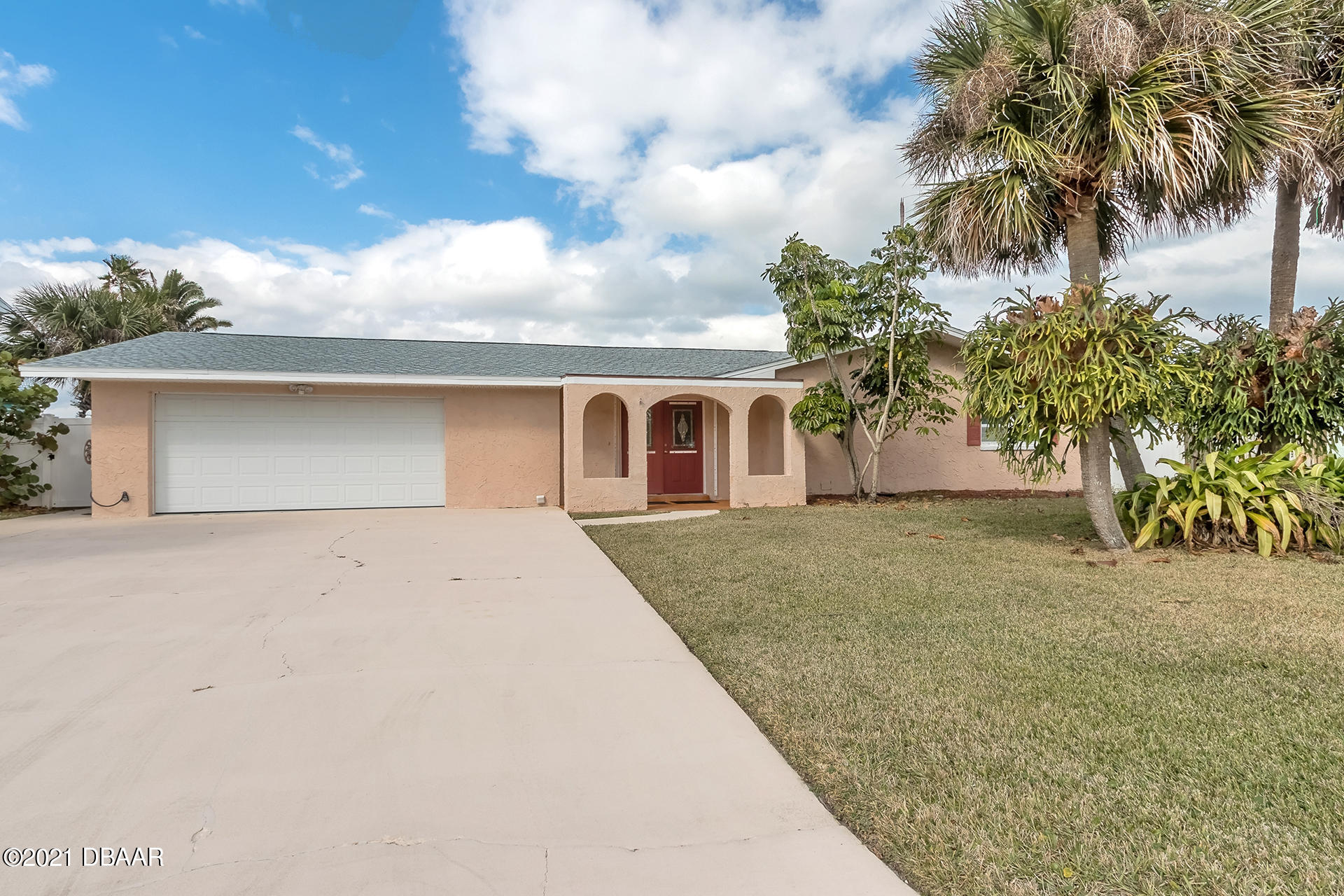 Photo 1 of 55 — 106 Old Carriage Road, Ponce Inlet, FL 32127