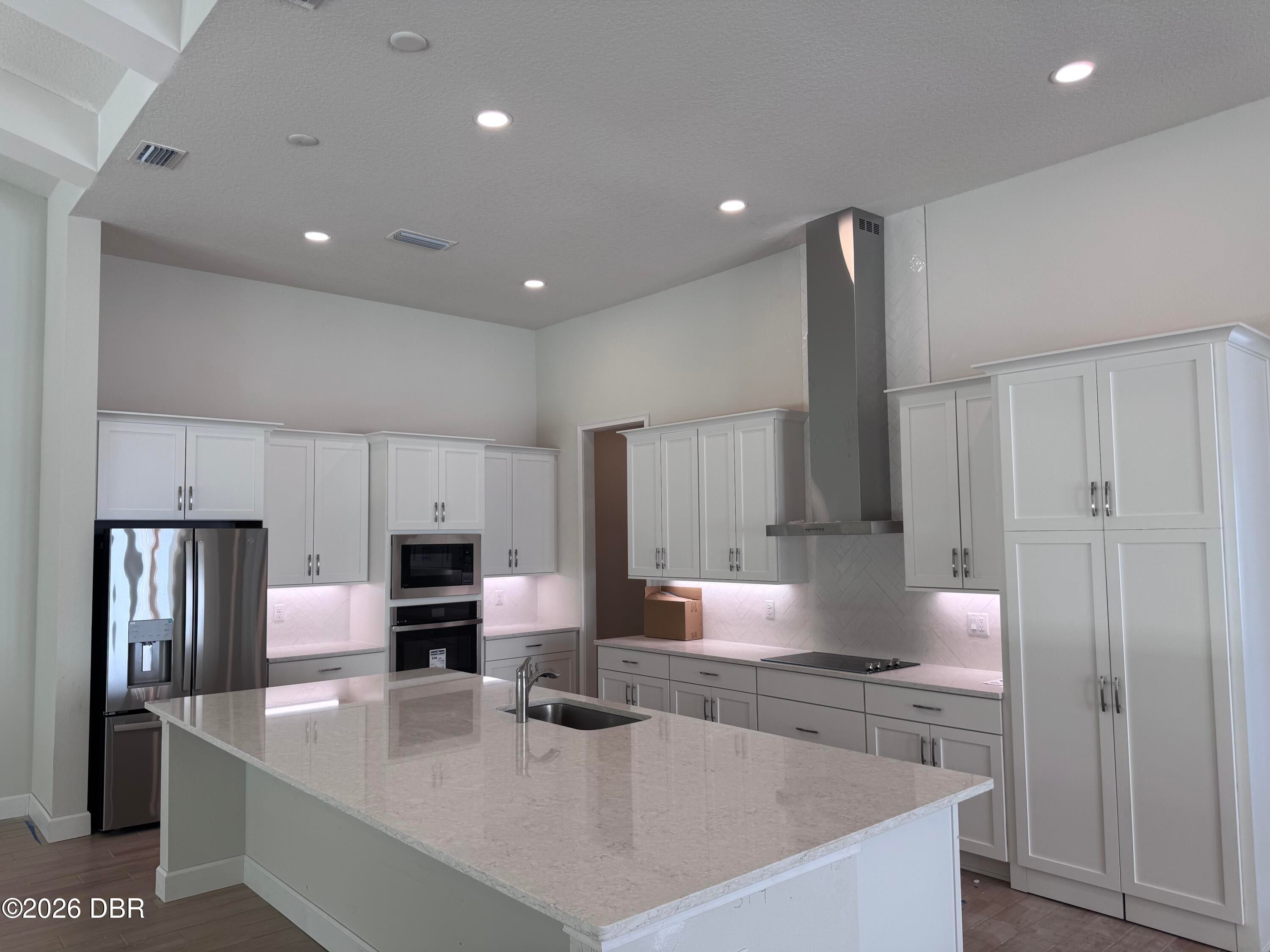 508 Mosaic Boulevard