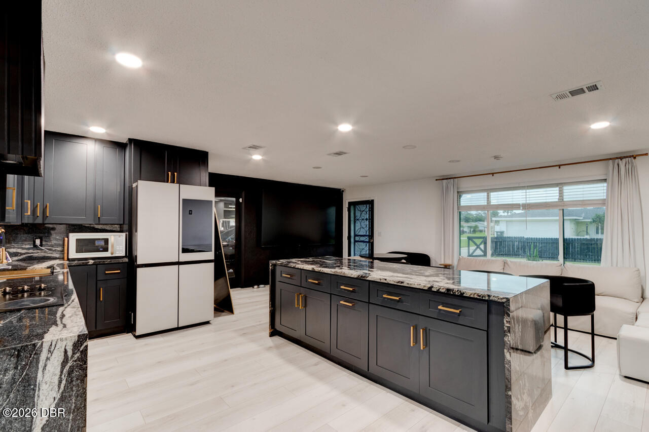 1300 Peachtree Road