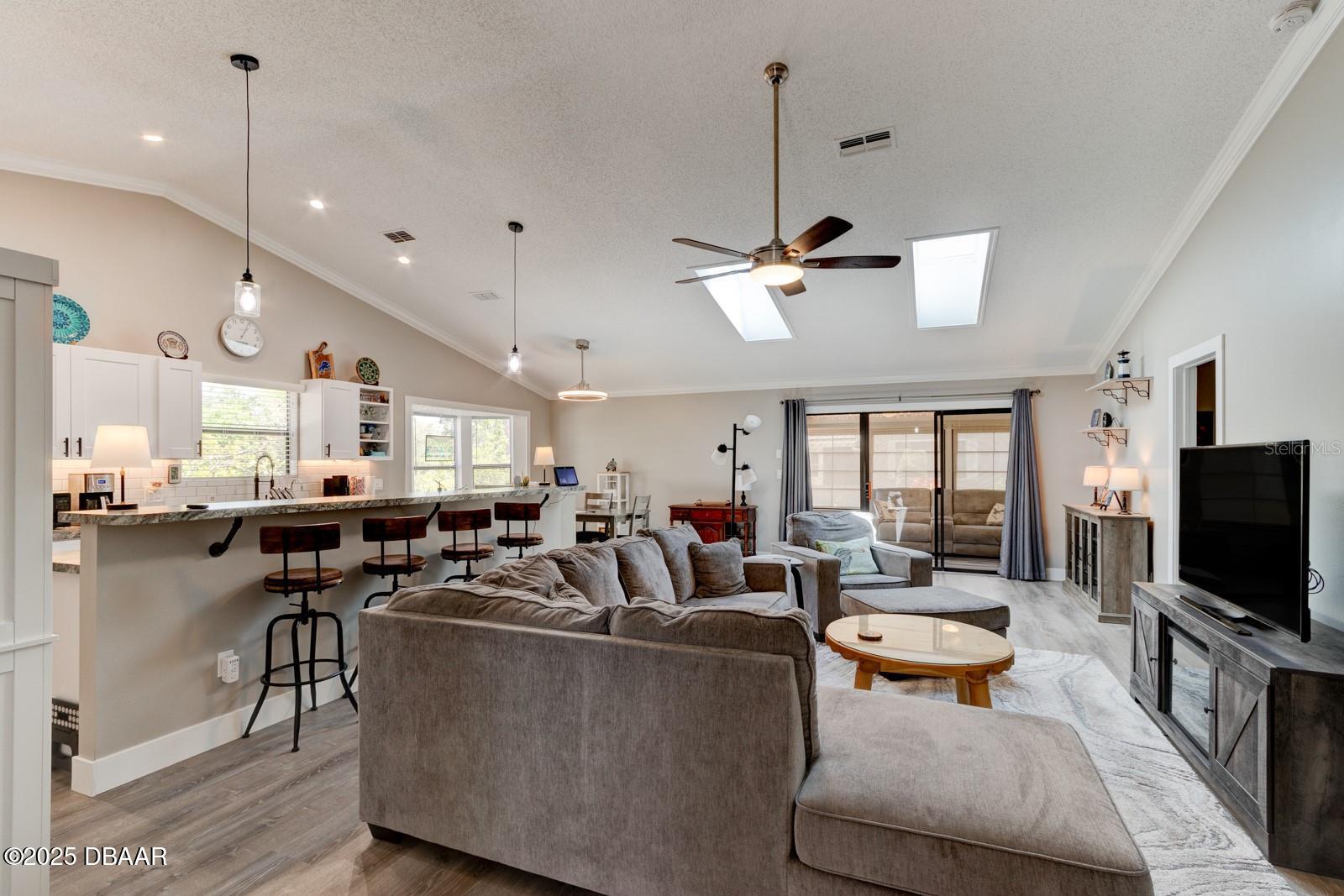 706 Sky Tree Court