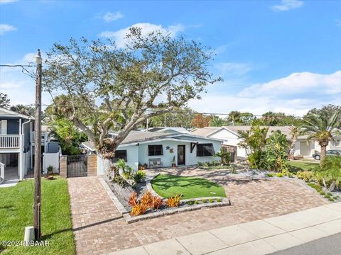 A home in New Smyrna Beach