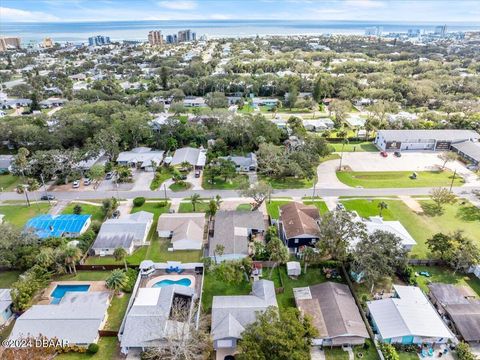 A home in New Smyrna Beach