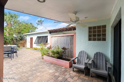 A home in New Smyrna Beach