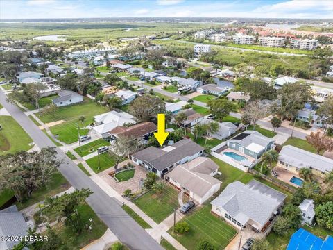 A home in New Smyrna Beach