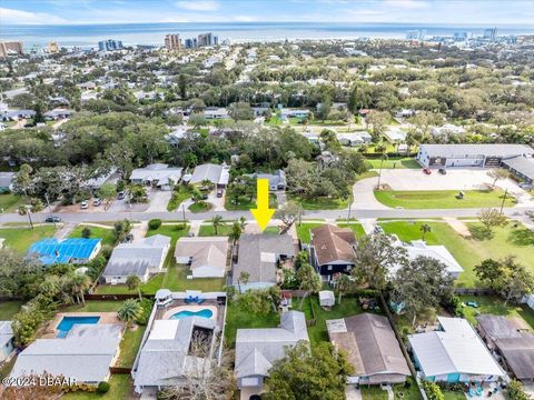 A home in New Smyrna Beach