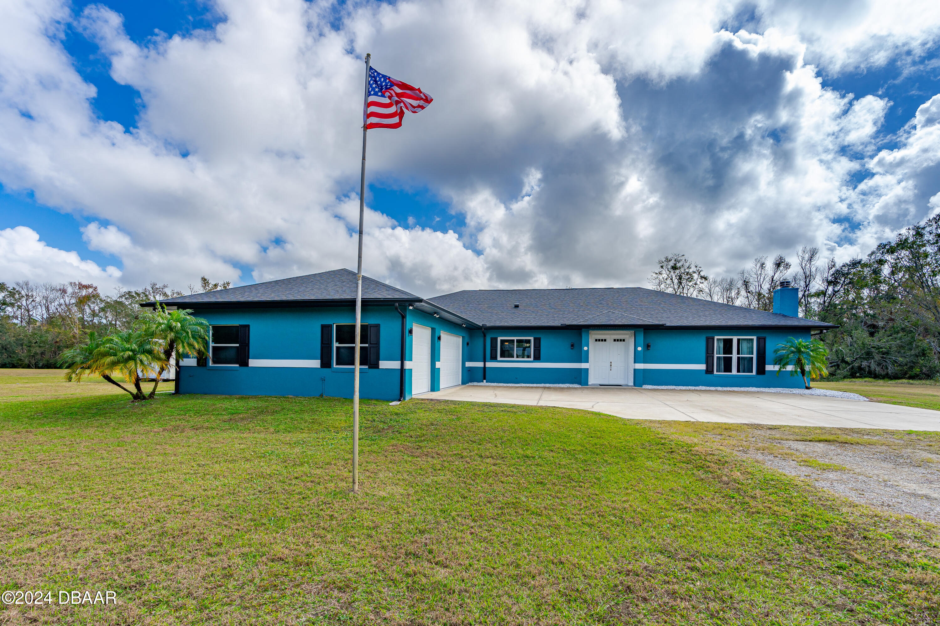 1975 Spruce Creek Circle N N