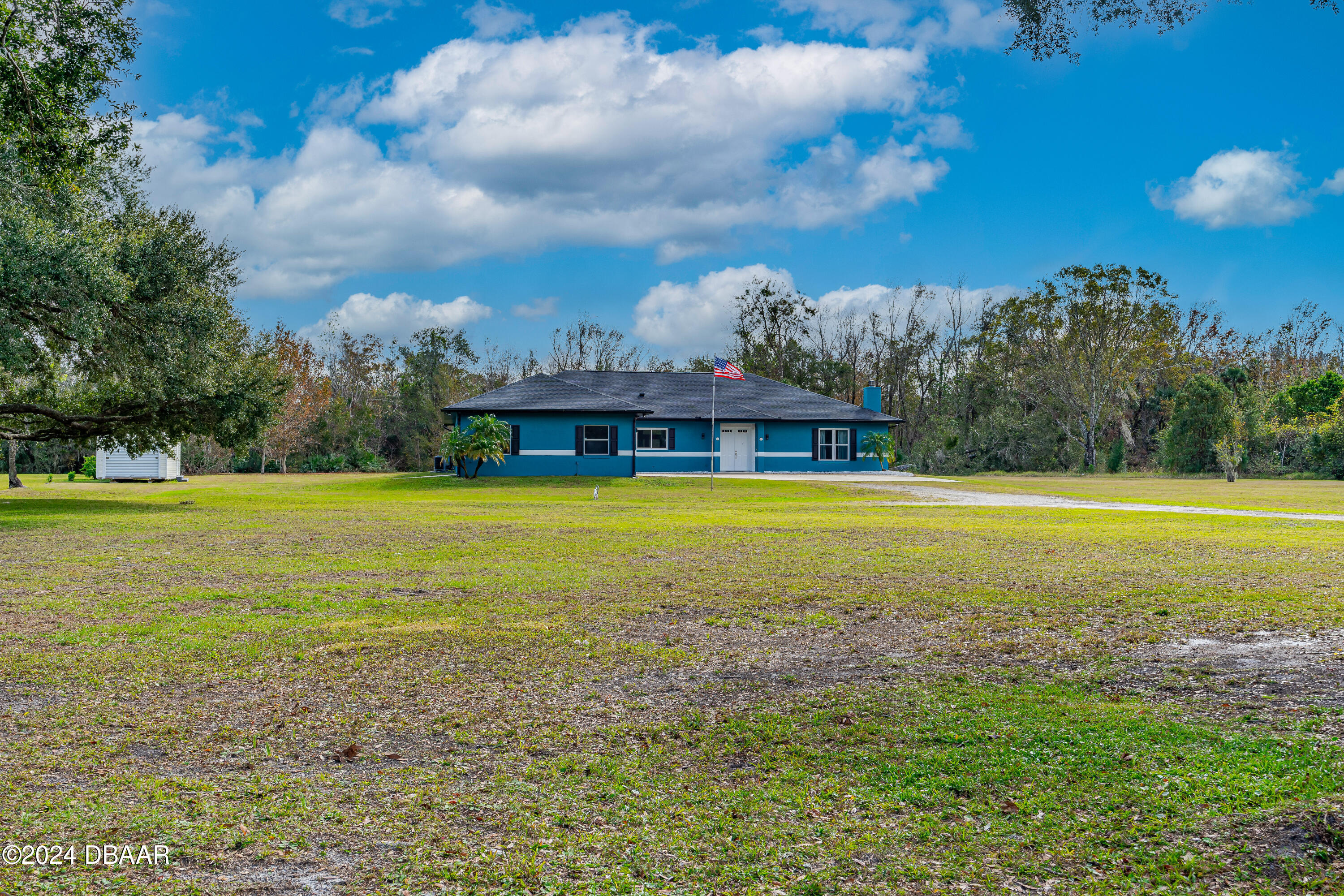 1975 Spruce Creek Circle N N