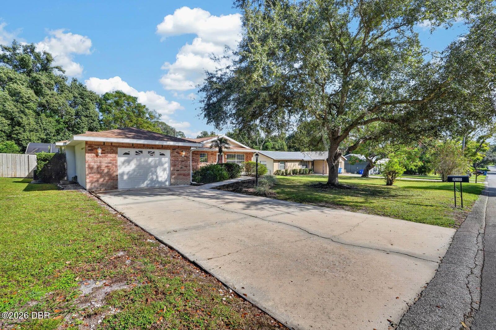 735 Overhill Road