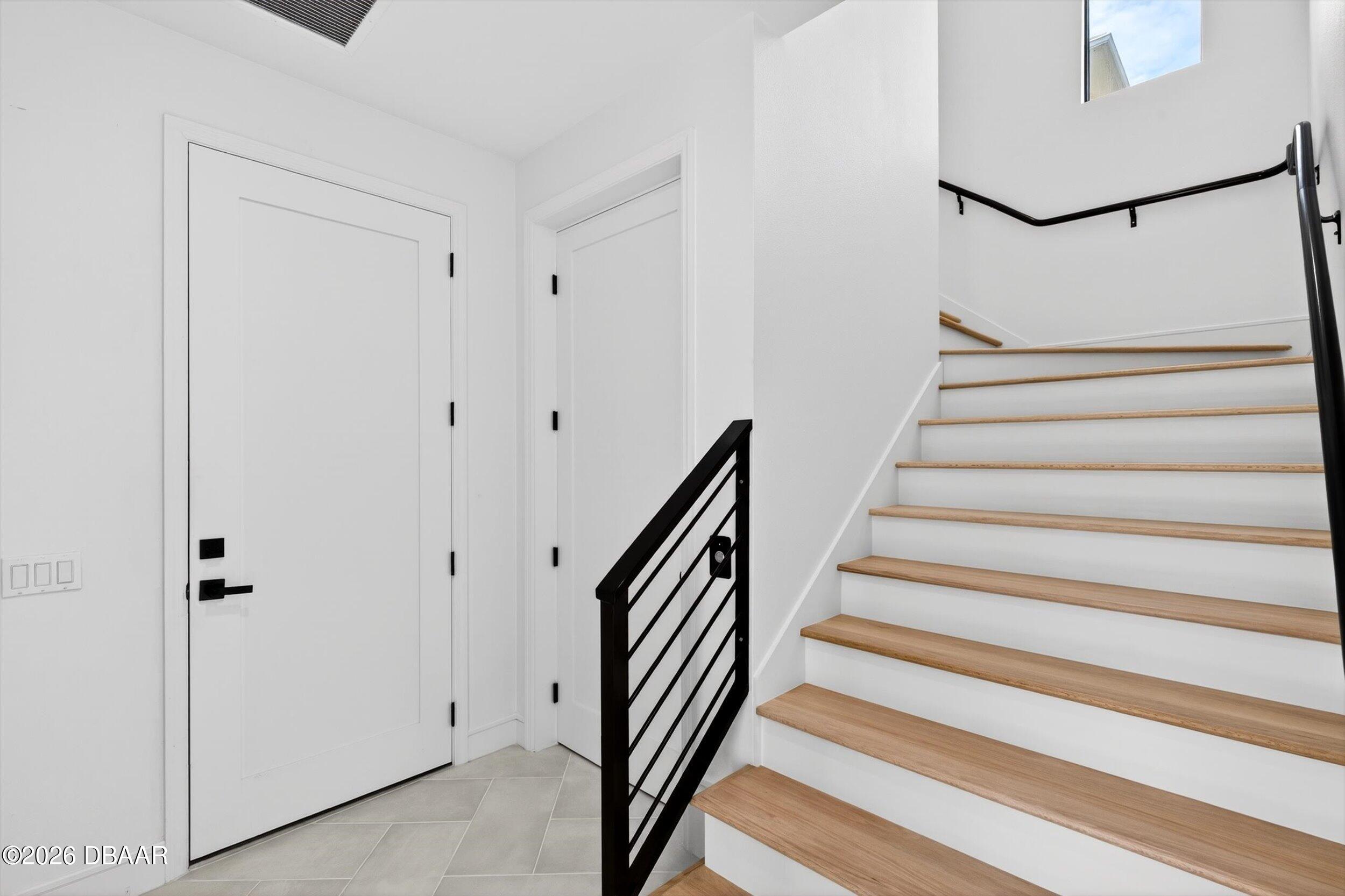 2946 N Ocean Shore Boulevard