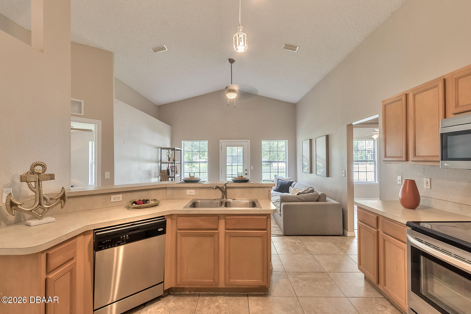 5425 Frederick Lake Drive