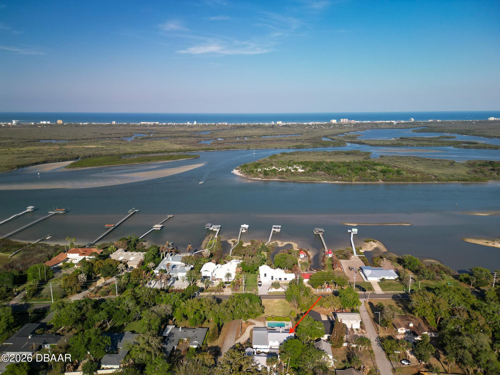 428 N Riverside Drive