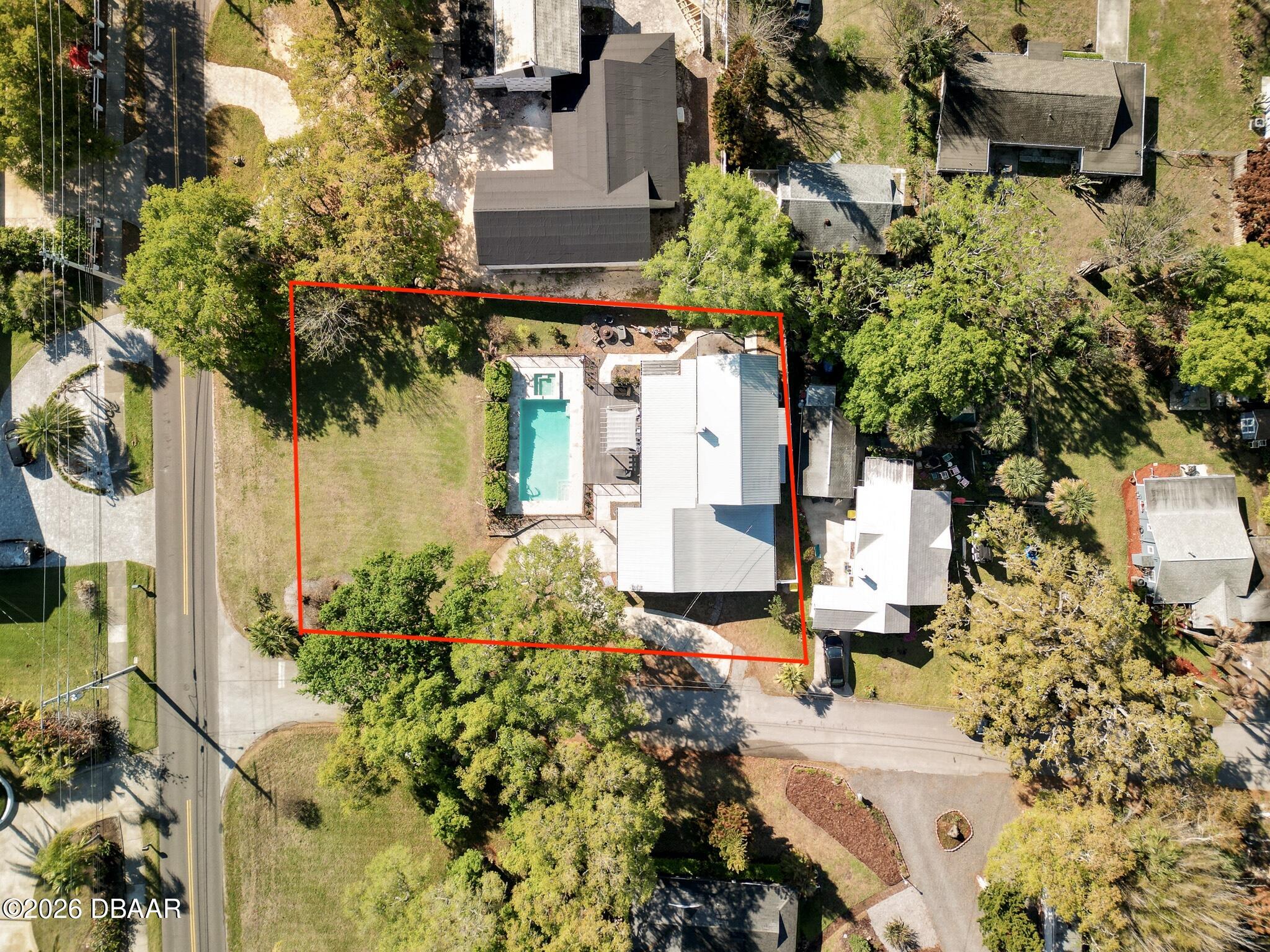 428 N Riverside Drive