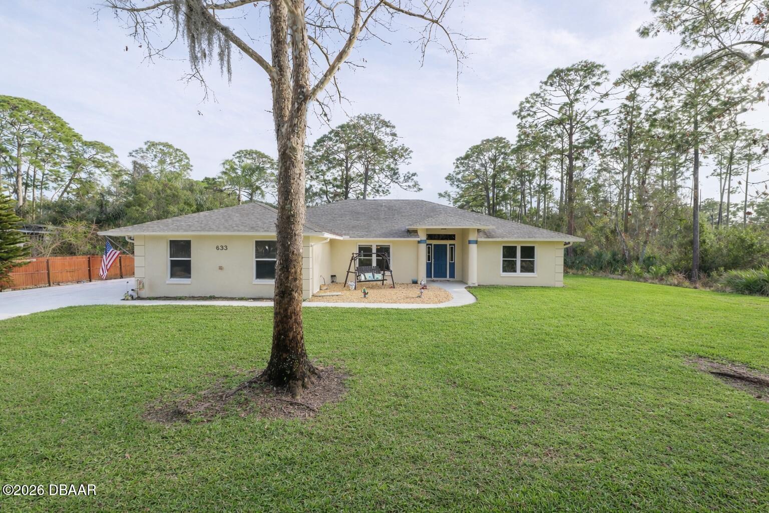 633 Art Center Avenue