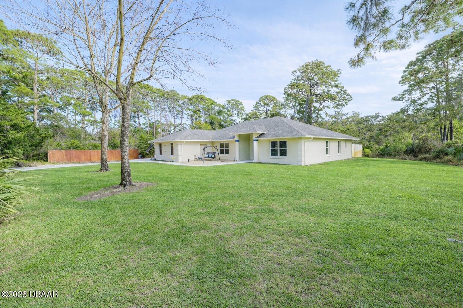 633 Art Center Avenue