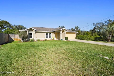 A home in DeLand