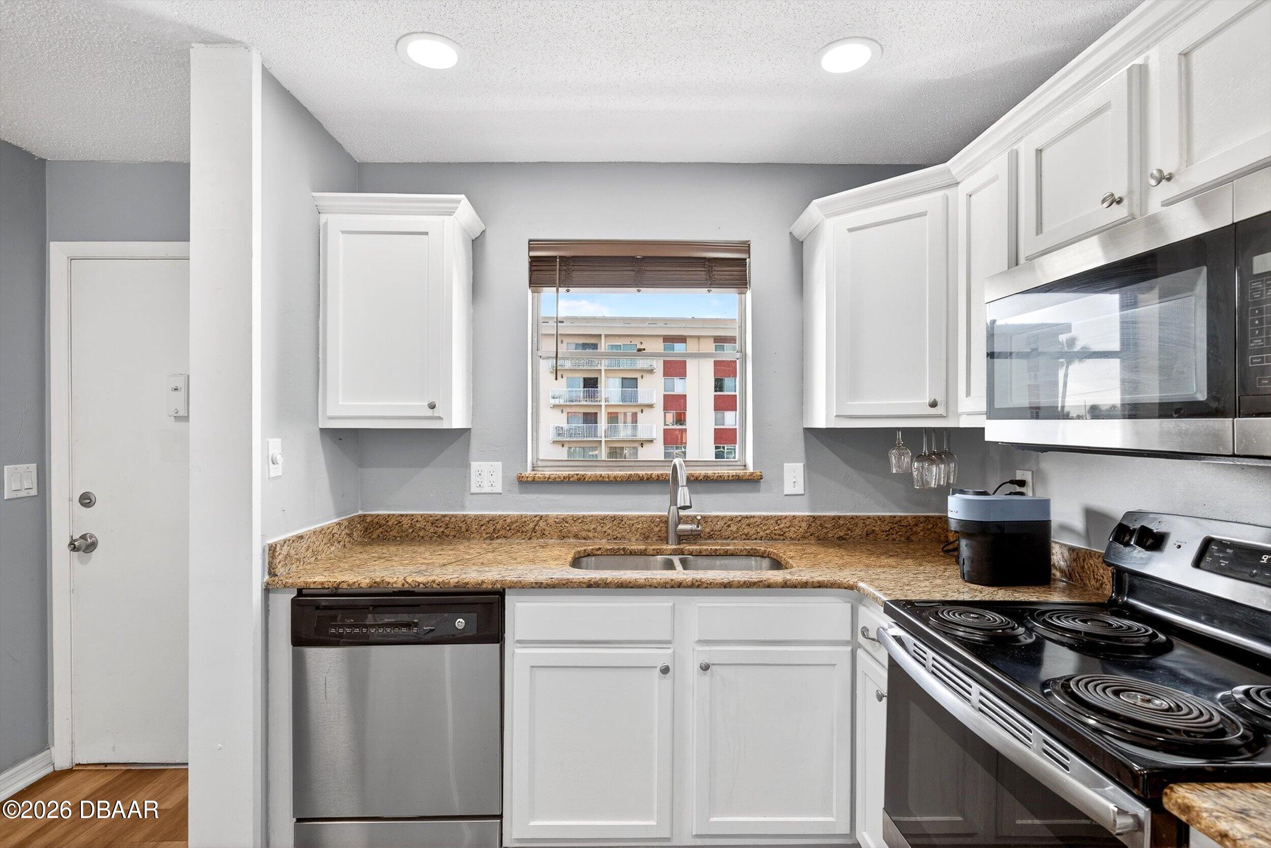 2801 N Halifax Avenue