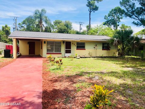 A home in South Daytona