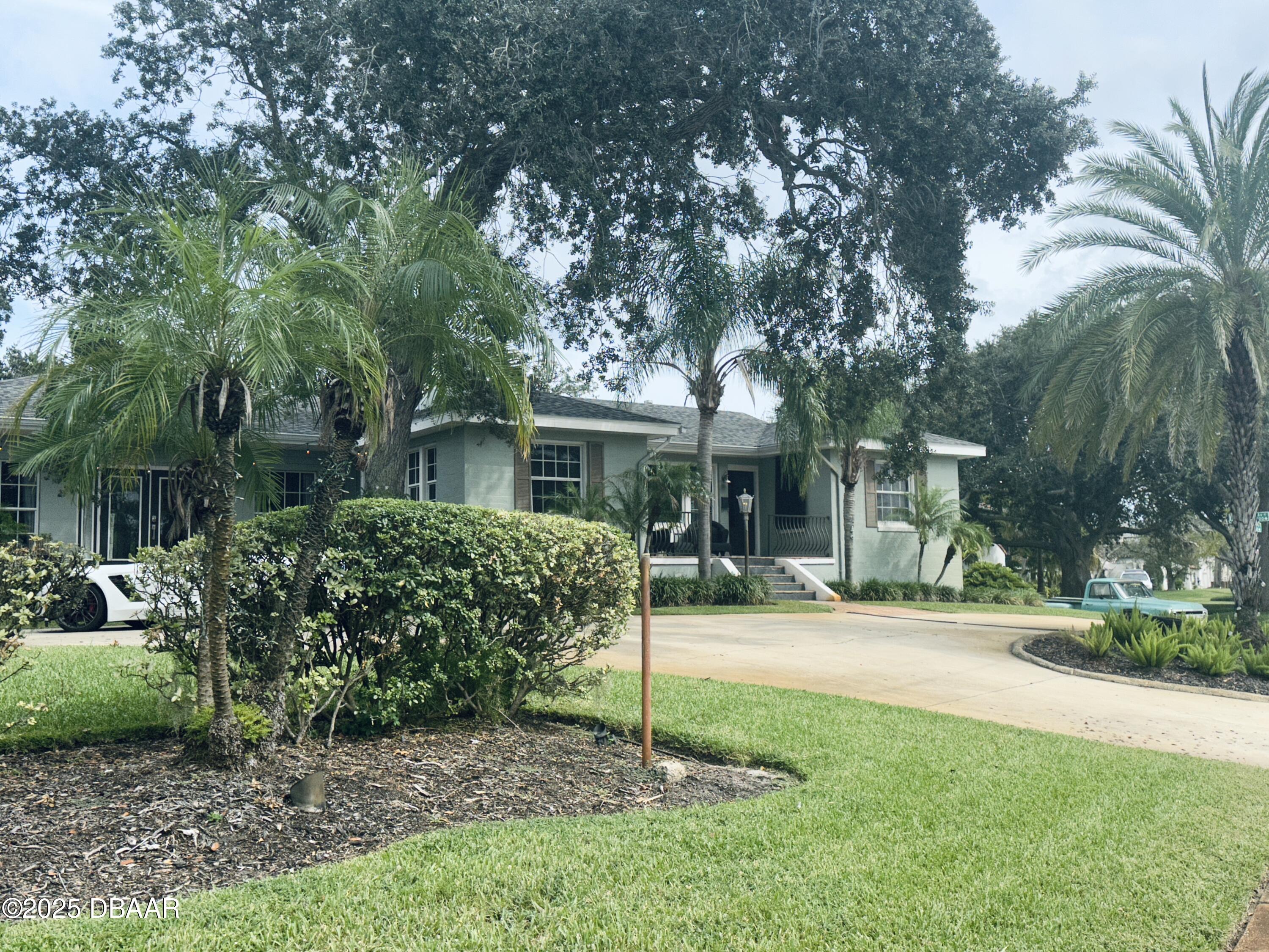 1608 N Halifax Avenue