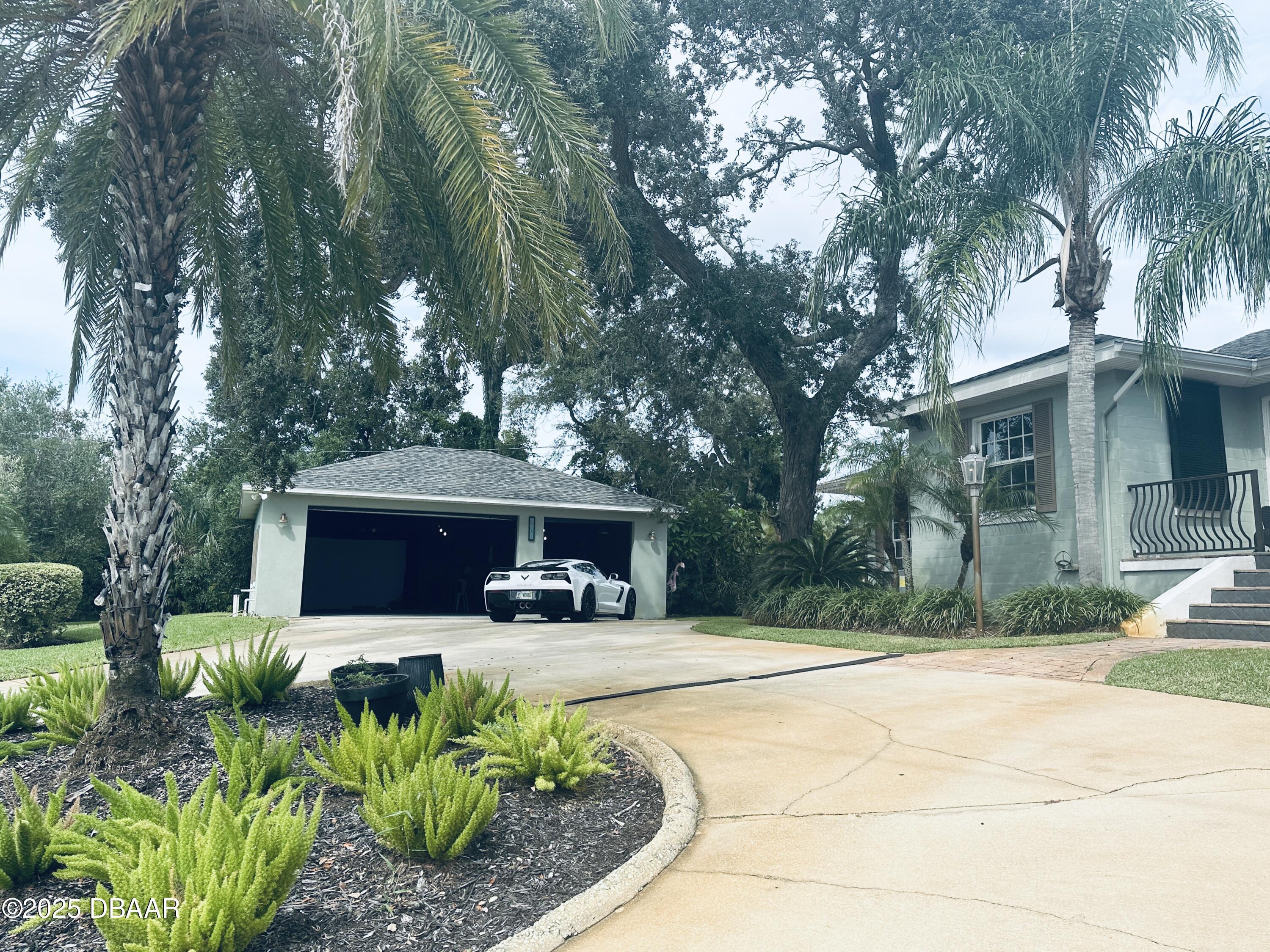 1608 N Halifax Avenue