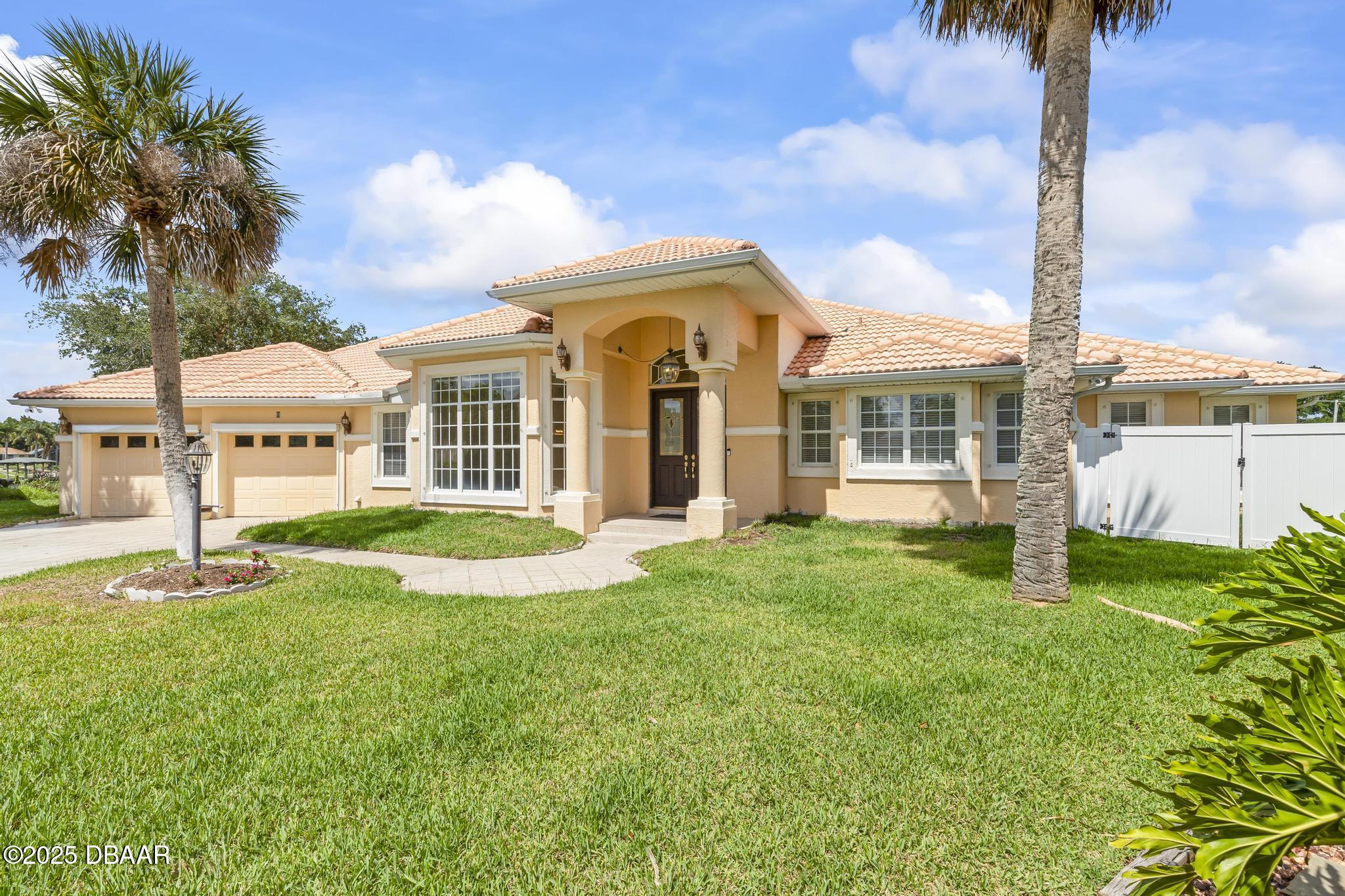 8 Cayuse Court