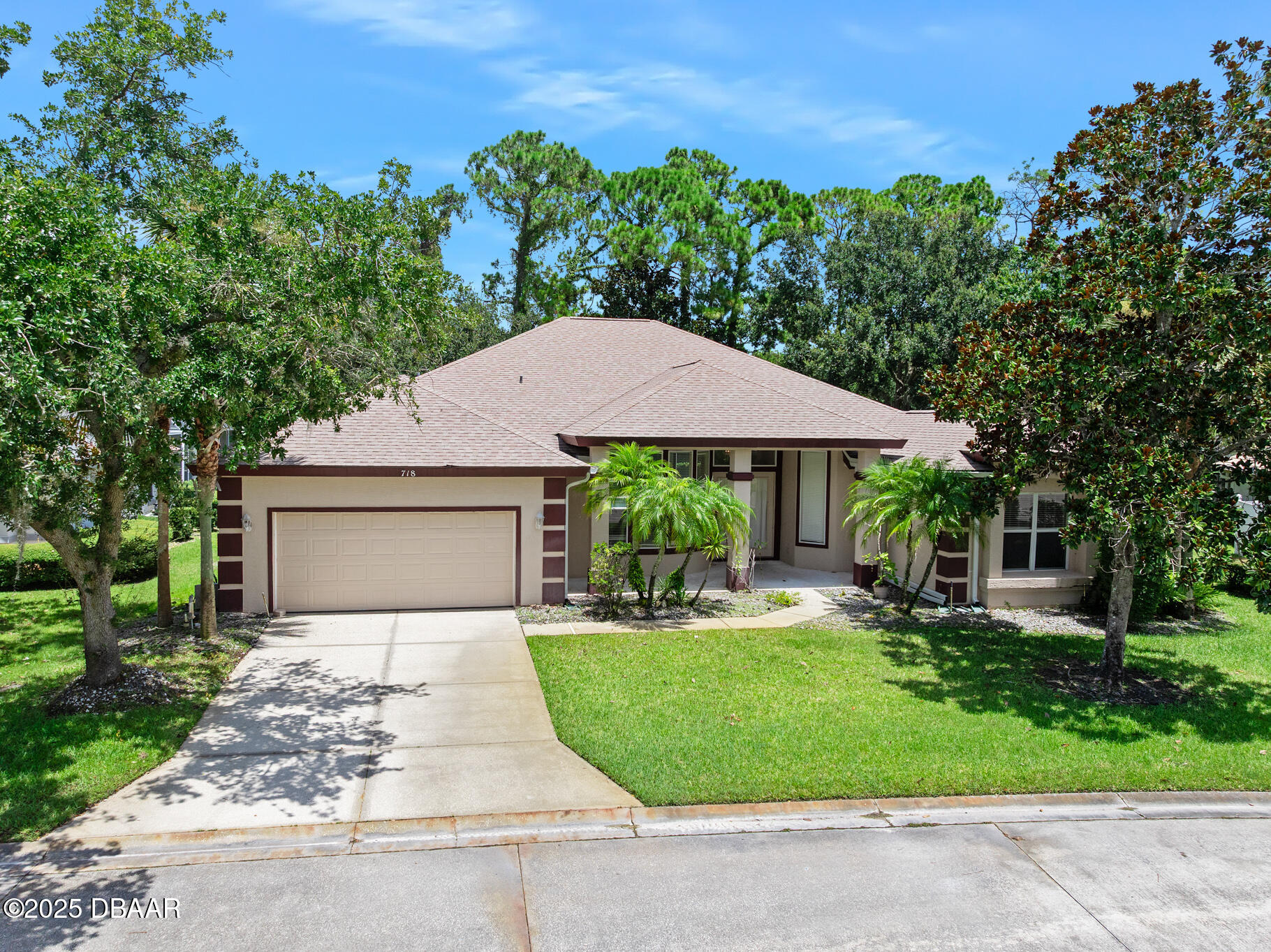 718 Dolphin Head Lane