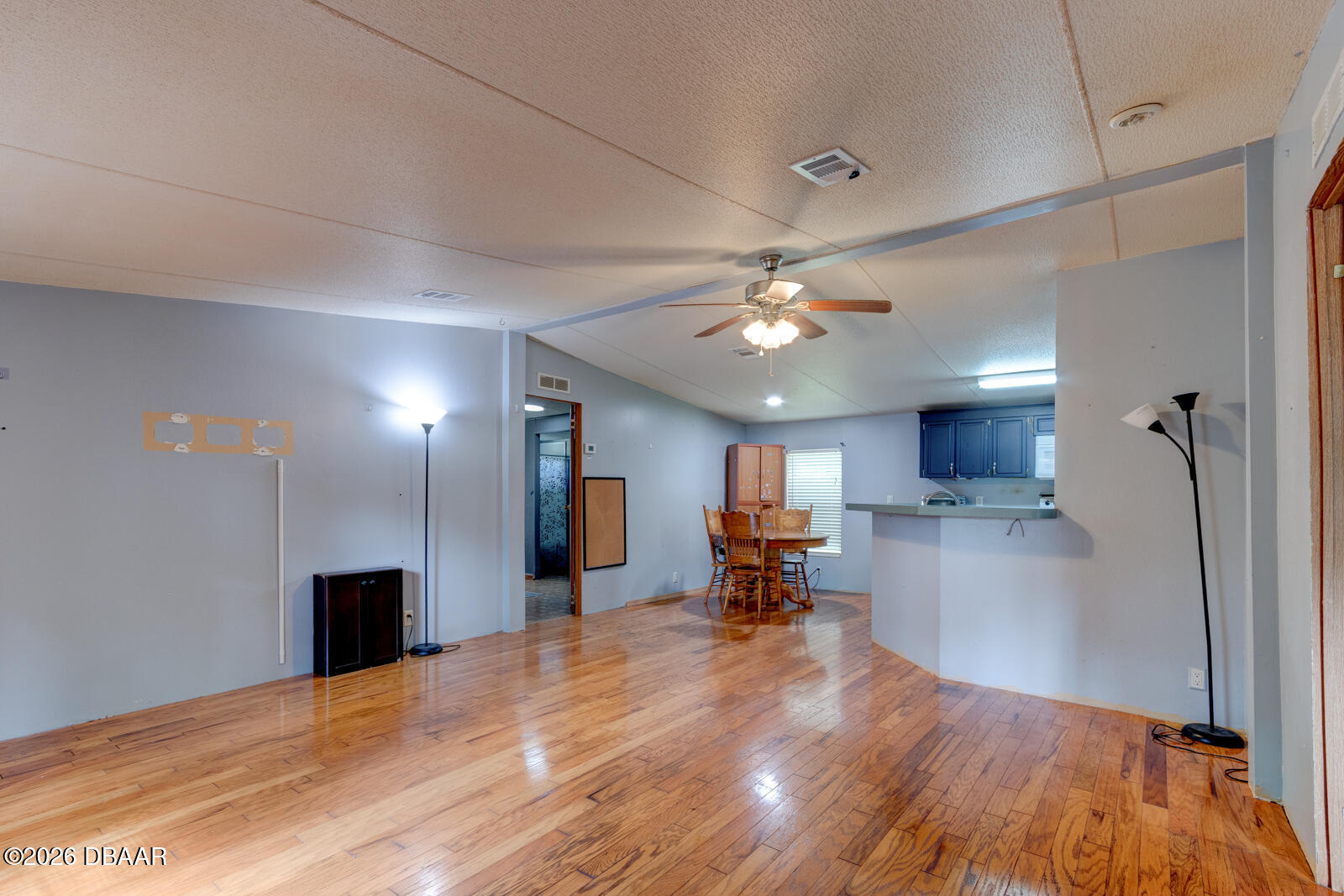 1040 Green Acres Circle S