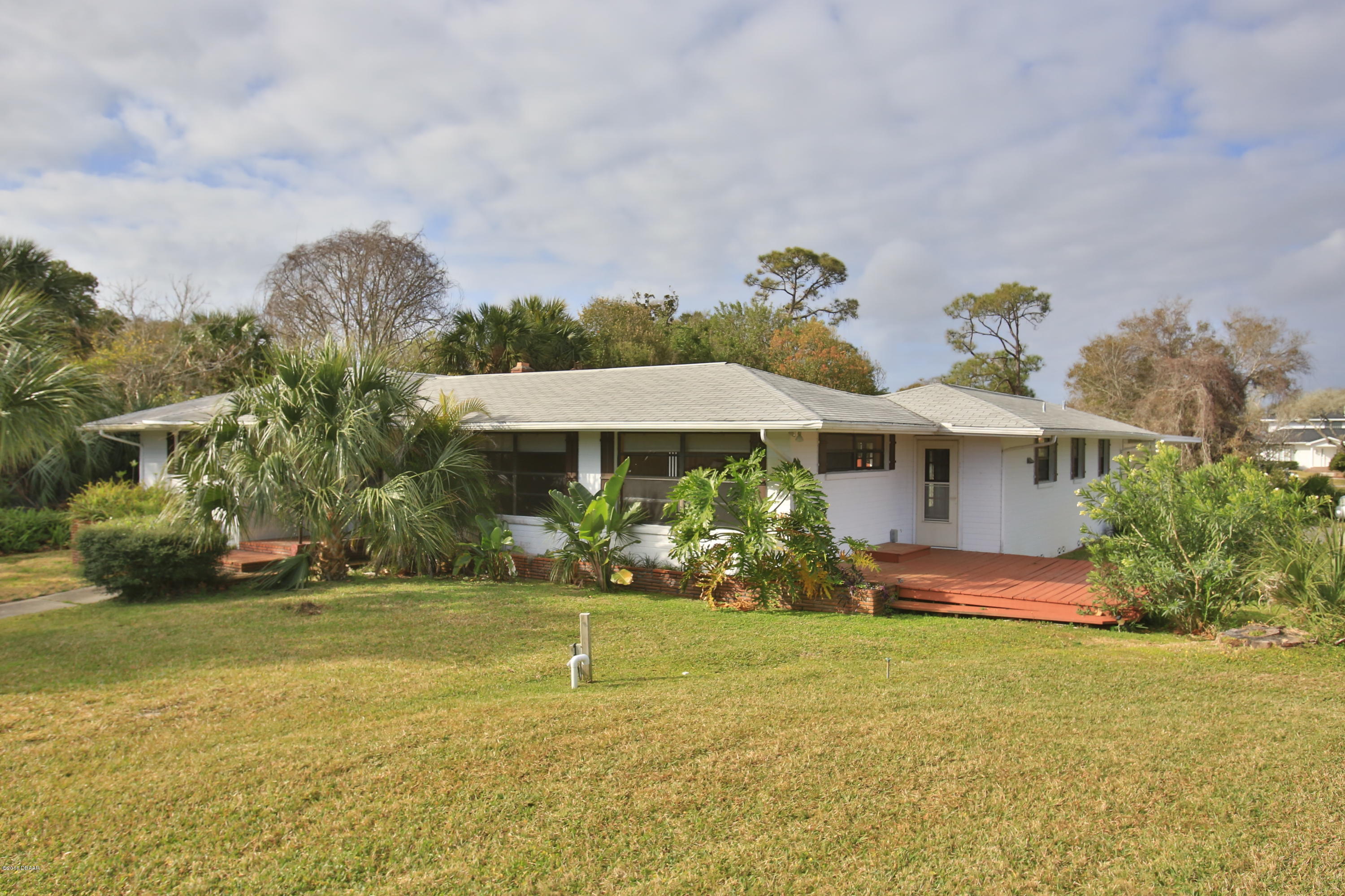 Photo 1 of 25 — 2062 S PENINSULA Drive, Daytona Beach, FL 32118