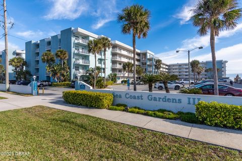 A home in New Smyrna Beach