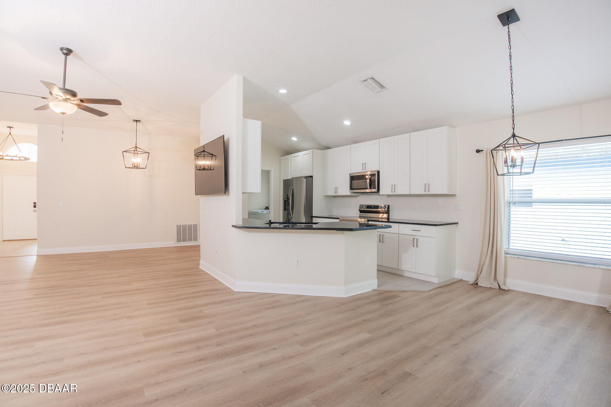 801 801 Angelina Court