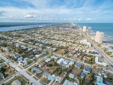 A home in Daytona Beach