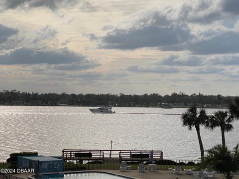 A home in Daytona Beach